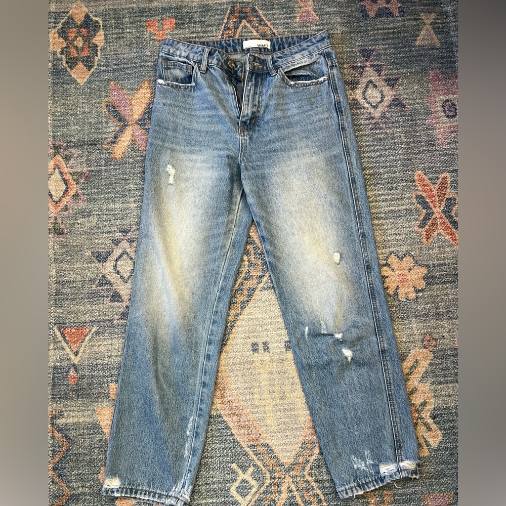 Vervet Distressed Blue Jeans